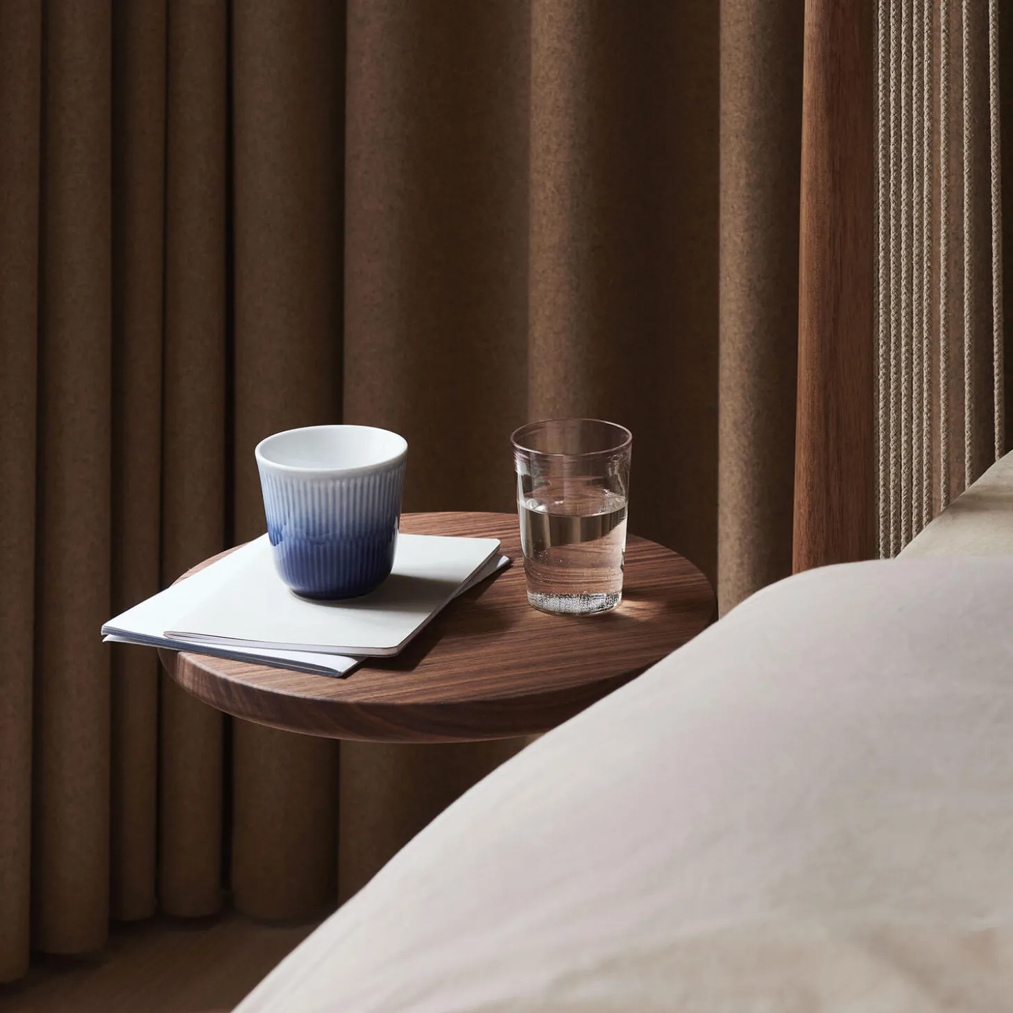 Blue Mist termokrus 26 cl, Nøddeblomst