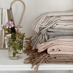 Classic plaid, light grey