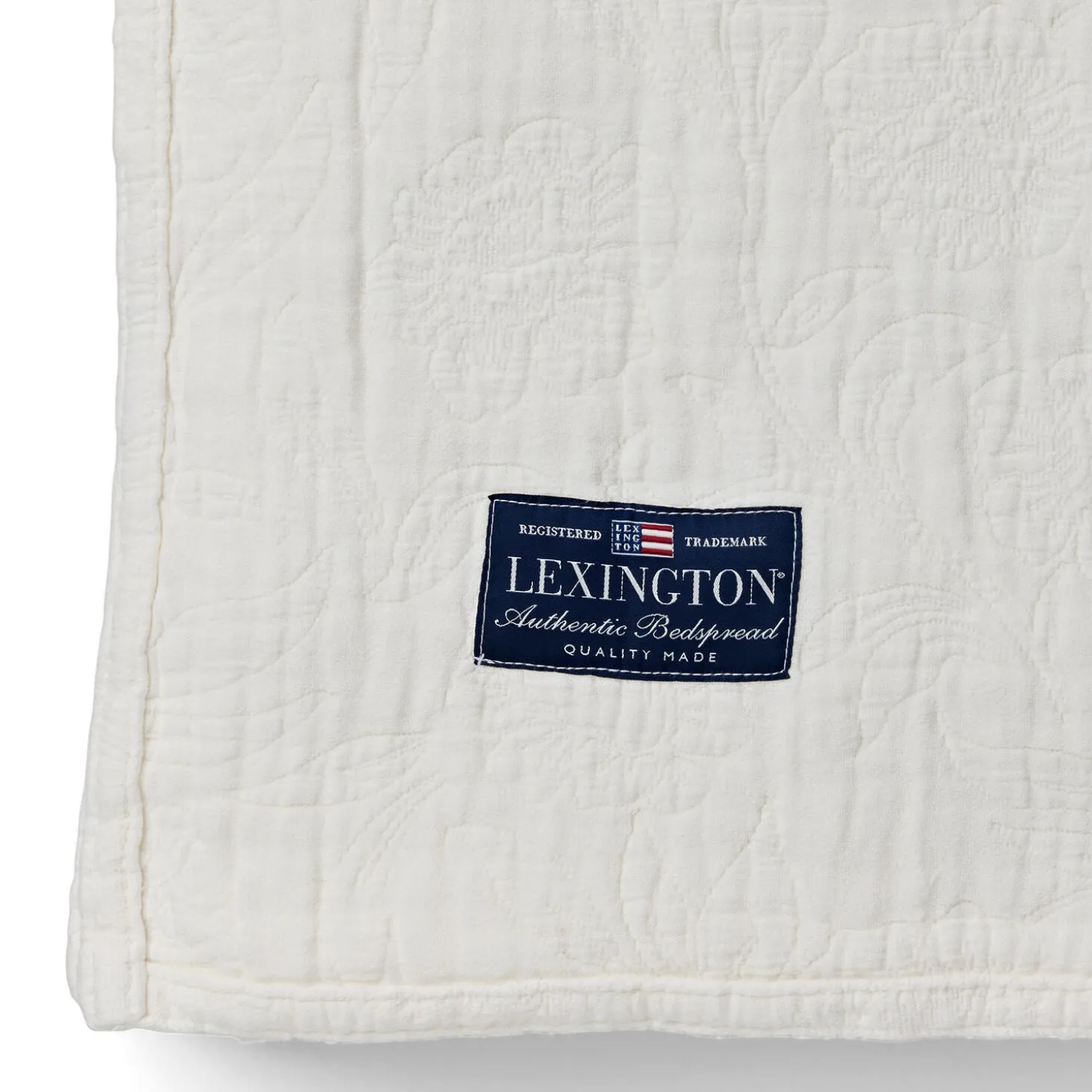 Flowers Jacquard Organic Cotton Bedspread, white