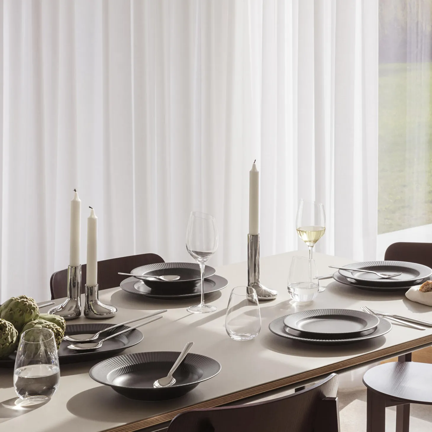 Legio Nova Middagstallerken 25 cm, black