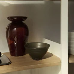 Momento JH47 Vase, red brown