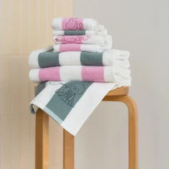 Mumi Lille My håndklæde 70x140 cm, grønstribet