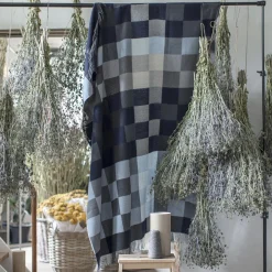 Plain Beat plaid, 01225 muted blues