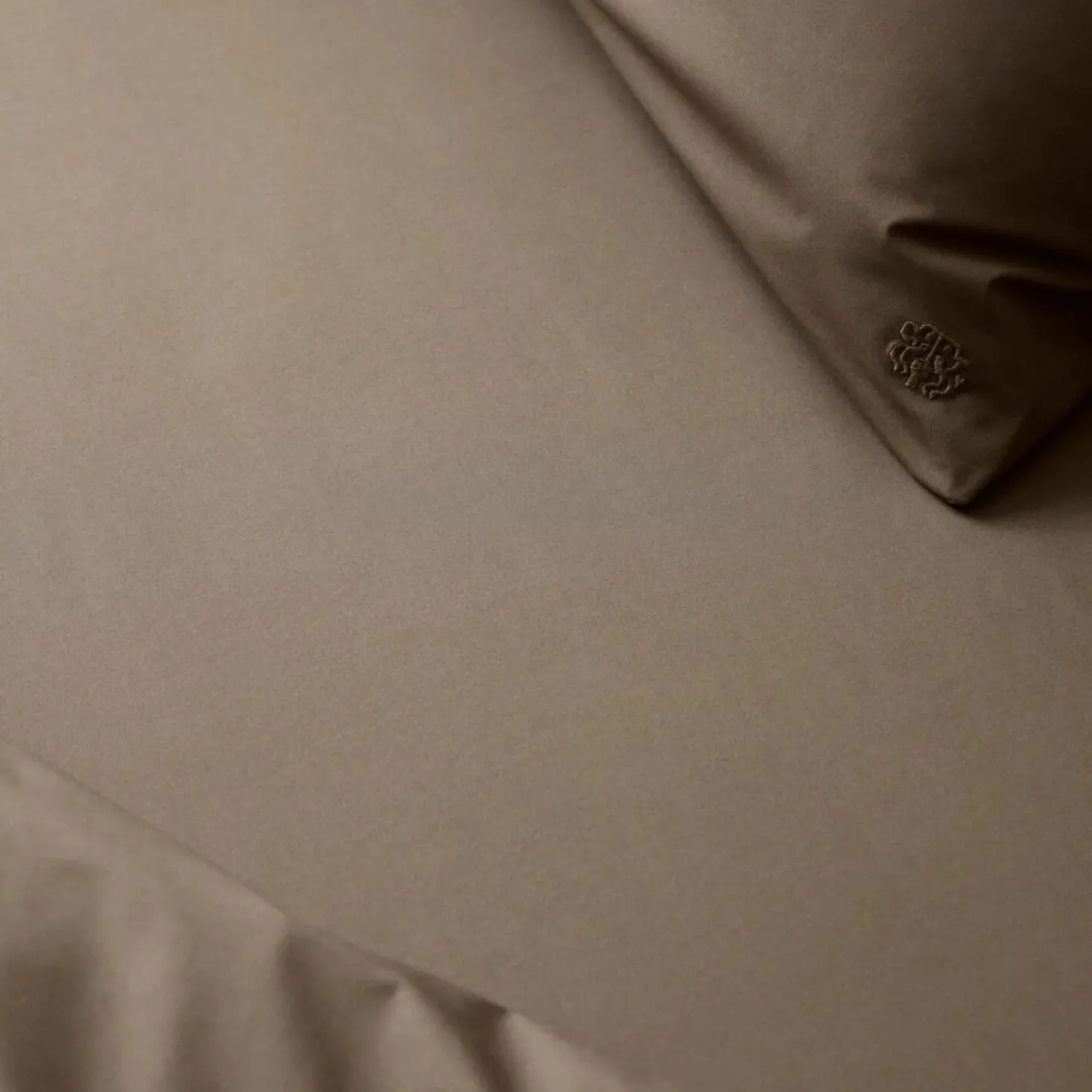 SUPIMA PERCALE fladt lagen, walnut