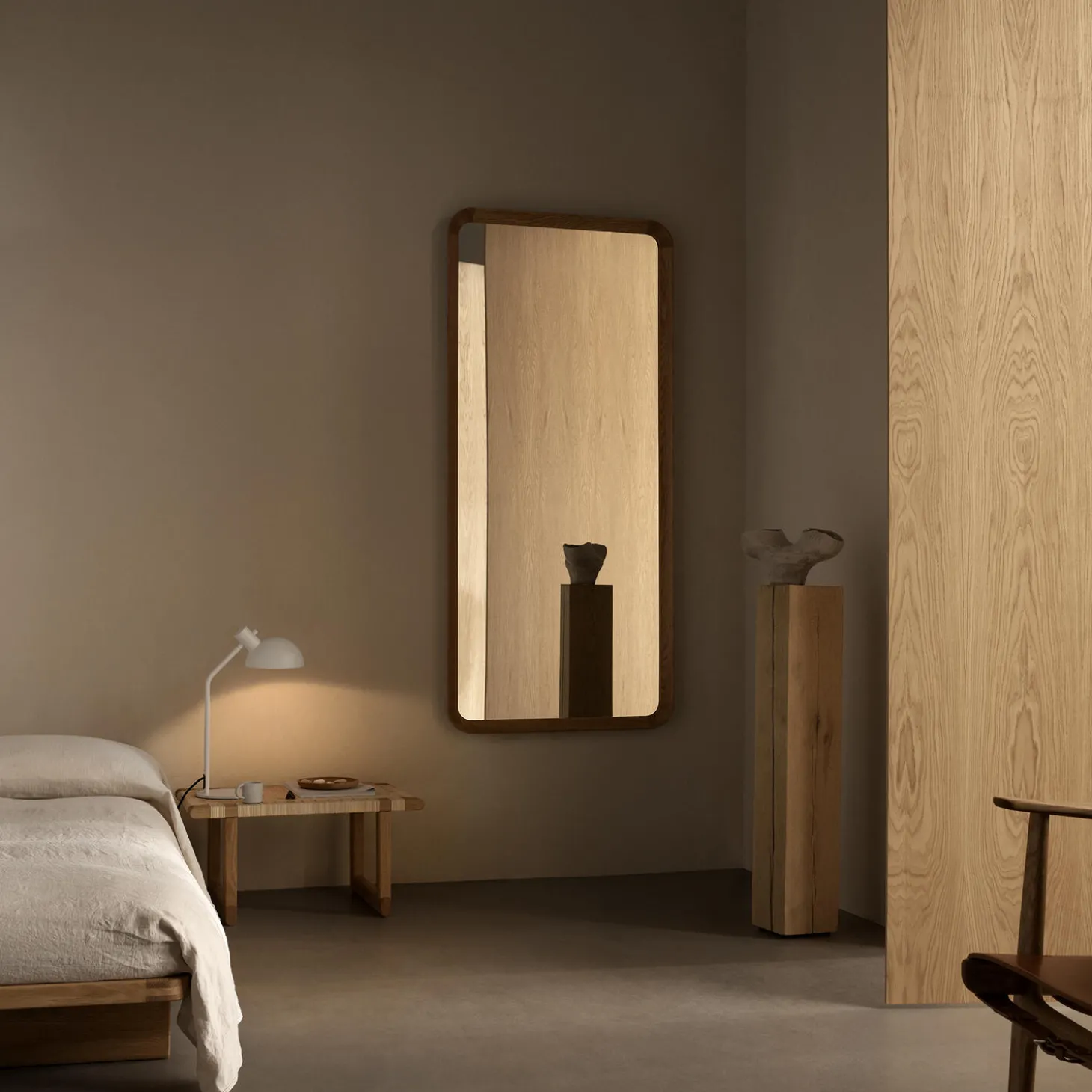 VLA62 Radiohusspejl, hvidolieret eg